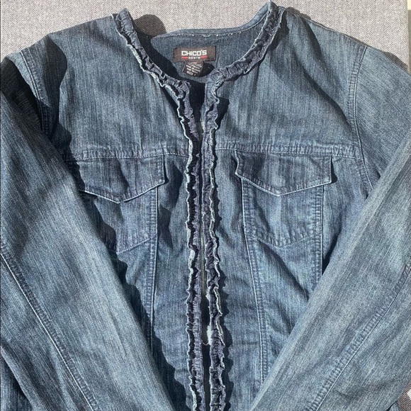 Chico’s Jean Denim Ruffle jacket EUC size 1 S M - Picture 4 of 5